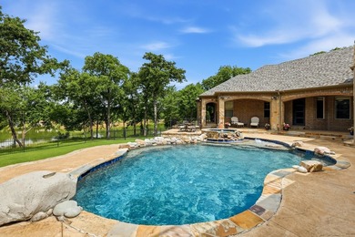 Welcome home to 7 Hillview Court in the sought after - photo 33