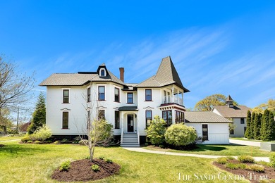 Welcome home to this beautifully renovated Victorian in the - photo 4