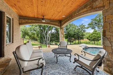Welcome home to 7 Hillview Court in the sought after - photo 34