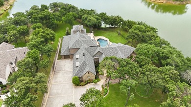 Welcome home to 7 Hillview Court in the sought after - photo 39