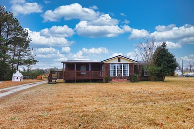 Charming country retreat with unbeatable convenience! This