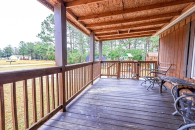 Charming country retreat with unbeatable convenience! This