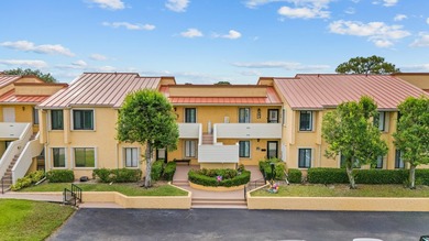 Rarely available 3-bedroom, 2-bath, glass-enclosed flex/sunroom - photo 7