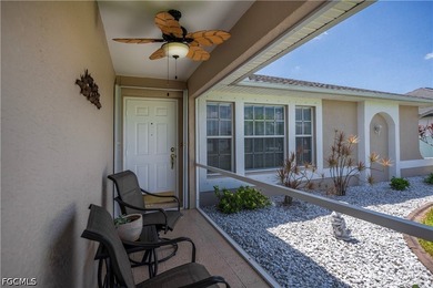 Meticulously cared for home with a FENCED yard and upgraded ROOF - photo 5