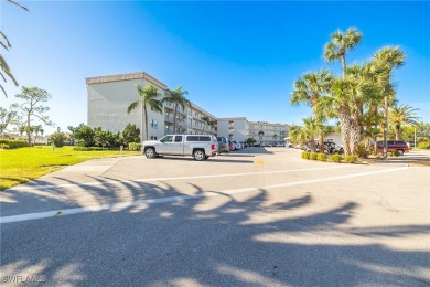 Lake Condo For Sale in Fort Myers, Florida