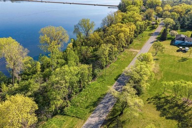 Rare opportunity to own over 2 acres of waterfront on beautiful - photo 11