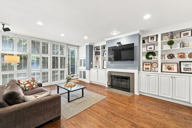 107 W DELAWARE Place F - photo 14