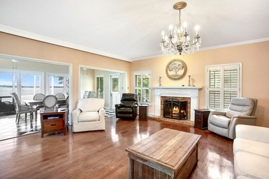 Experience refined waterfront living in this exceptional - photo 8