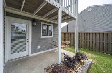 Updated, End Unit, gated backyard and additional privacy! Move - photo 20