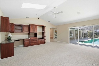 Located on one of the most beautiful cul-de-sac streets in - photo 20
