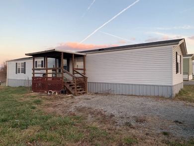 Green River Lake Home For Sale in Campbellsville Kentucky