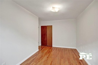 Welcome to 1410 West 6th Street, an oversized solid brick - photo 22