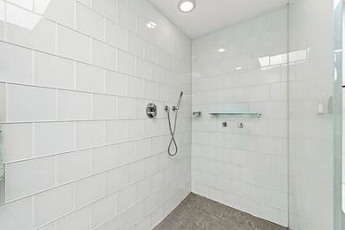107 W DELAWARE Place F - photo 27