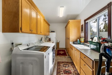 Experience the ultimate in lakefront living with this - photo 32