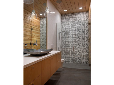 Completed in 2023 and thoughtfully designed by its owners, this - photo 35