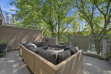 107 W DELAWARE Place F - photo 37