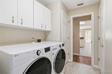 Located on one of the most beautiful cul-de-sac streets in - photo 40