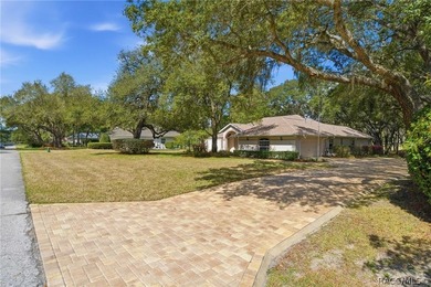 Located on one of the most beautiful cul-de-sac streets in - photo 47