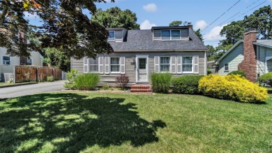 (private lake, pond, coastal) Home Sale Pending in Laurel New York