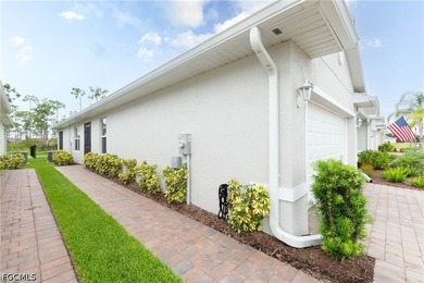Welcome to this beautifully maintained, hardly lived-in villa - photo 3