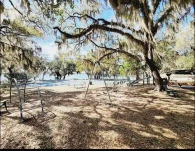 JUST LISTED - 2007 Chariot Park Model in Salt Springs Resort! - photo 8