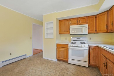 Welcome to this well-maintained 3-bedroom, 2.5-bath home in the - photo 11