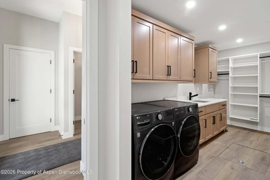 This beautiful, near new, 3,206 square foot home sits on a - photo 12