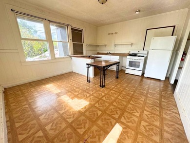Investment Opportunity: 5BR/4BA in Mountain View Located at the - photo 3