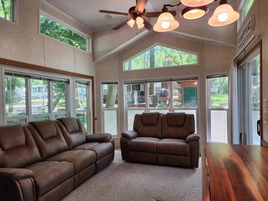 Beautiful 2006 Park Model with double loft and queen bedroom on - photo 16