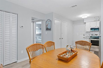 Flipflop distance to beach! This top floor corner Villa is just - photo 18