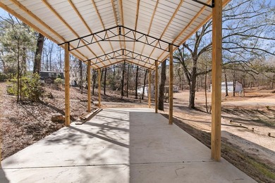 So much to enjoy with this beautifully updated Lake Eufaula home - photo 4