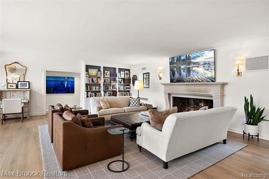 A rare luxury estate opportunity where privacy and presence come - photo 5