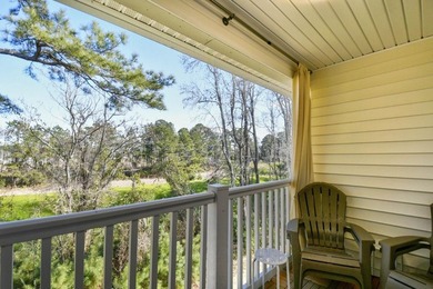 Beautifully furnished, fully stocked and updated 3 bedroom, 2 - photo 27