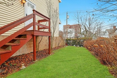 Welcome to this well-maintained 3-bedroom, 2.5-bath home in the - photo 29
