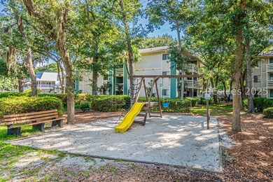 Flipflop distance to beach! This top floor corner Villa is just - photo 37