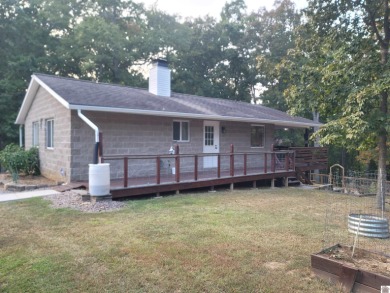 Private 3 Bedroom 2 bath Home on 5 +/- acres, Kentucky Lake - Lake Home For Sale in Benton, Kentucky