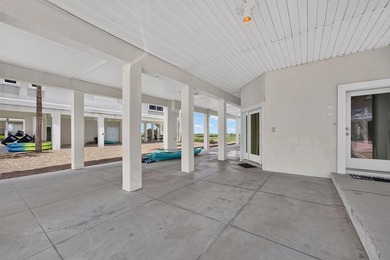 Welcome to *Cool Change,* your ultimate beachfront escape tucked - photo 2