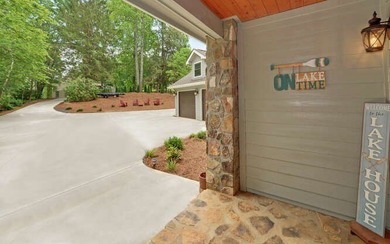 Magnificent Sunsets from the Large Lakefront Home on Lake - photo 6