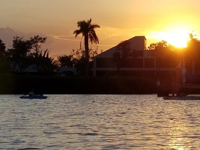 Designed by architect Brian Shores, this Intracoastal waterfront - photo 4