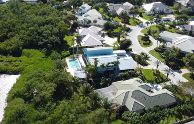 Designed by architect Brian Shores, this Intracoastal waterfront - photo 6