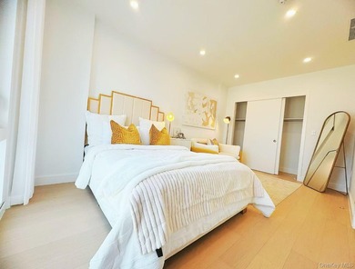 - Brand-New Condo at the Prime Intersection of Northern Blvd & - photo 2