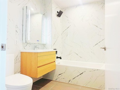 - Brand-New Condo at the Prime Intersection of Northern Blvd & - photo 6