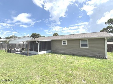 Affordable 3 bedroom , 2 bathroom single family home located in - photo 3