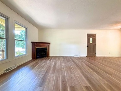 Additional listing photo 4