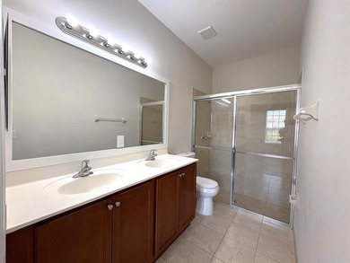 Charming Home in Oakland, FL 3 - Bedroom, 2 - Bathroom home IN - photo 14