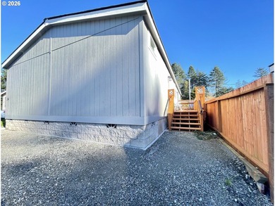 SELLER IS OFFERING A CREDIT FOR 6 MONTHS PAID SPACE RENT! - photo 34