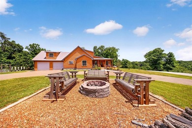 Welcome to 945 Canyon Run Road at beautiful Lake Malone in - photo 37