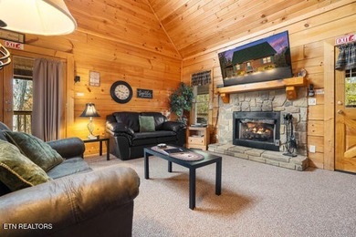 Sellers are ready to entertain your offers! Lake views and - photo 8