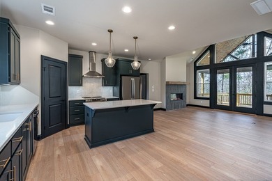 BRAND NEW HOME IN UPSCALE GATED COMMUNITY WITH RIVER ACCESS - photo 5