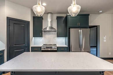 BRAND NEW HOME IN UPSCALE GATED COMMUNITY WITH RIVER ACCESS - photo 8
